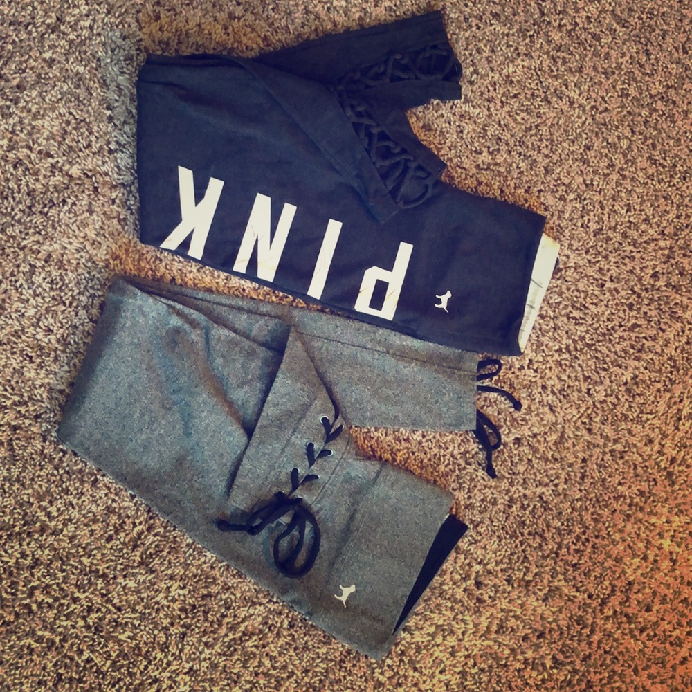 2 VICTORIA SECRET PINK LEGGINGS